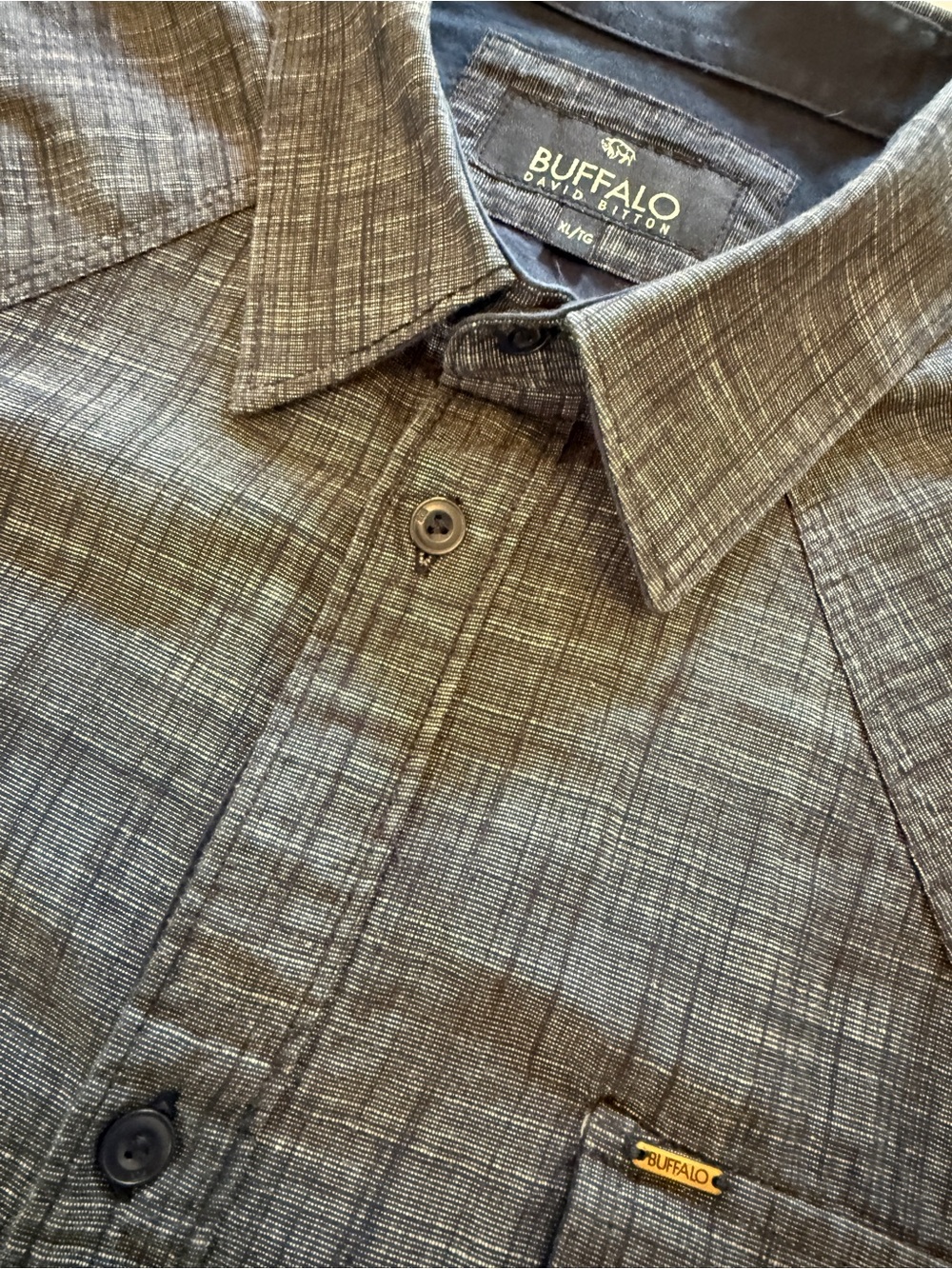 Buffalo David Bitton Men’s Button-Front Shirt – XL – Gray Textured Plaid